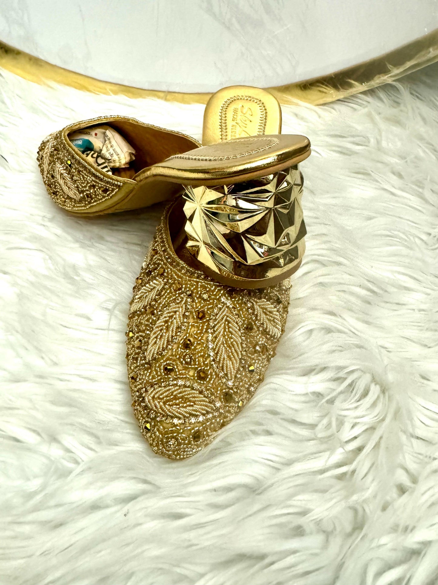Rhinestone Flat Shoes-Gold.