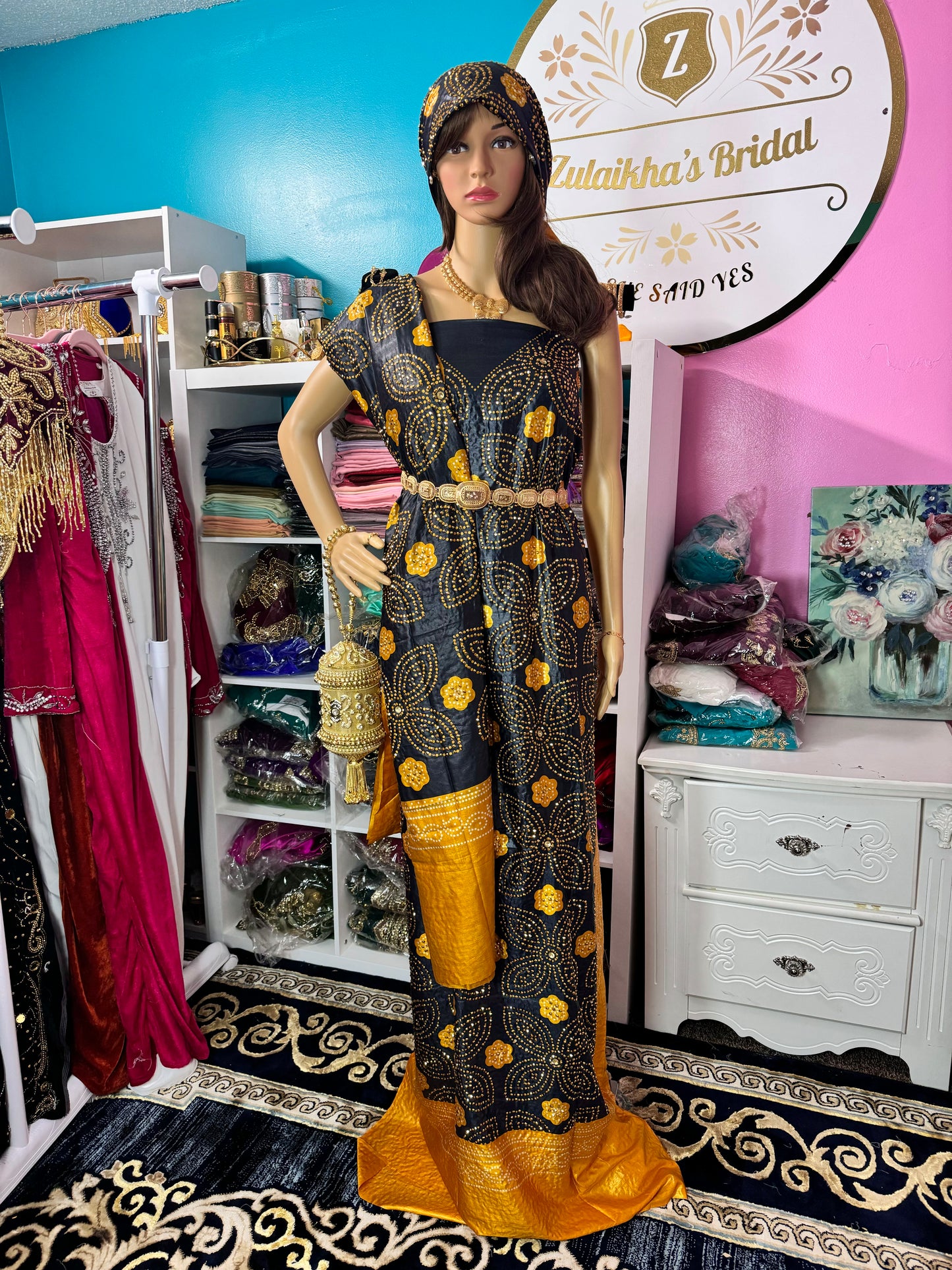 Crystal Shaash set-Black & Gold.