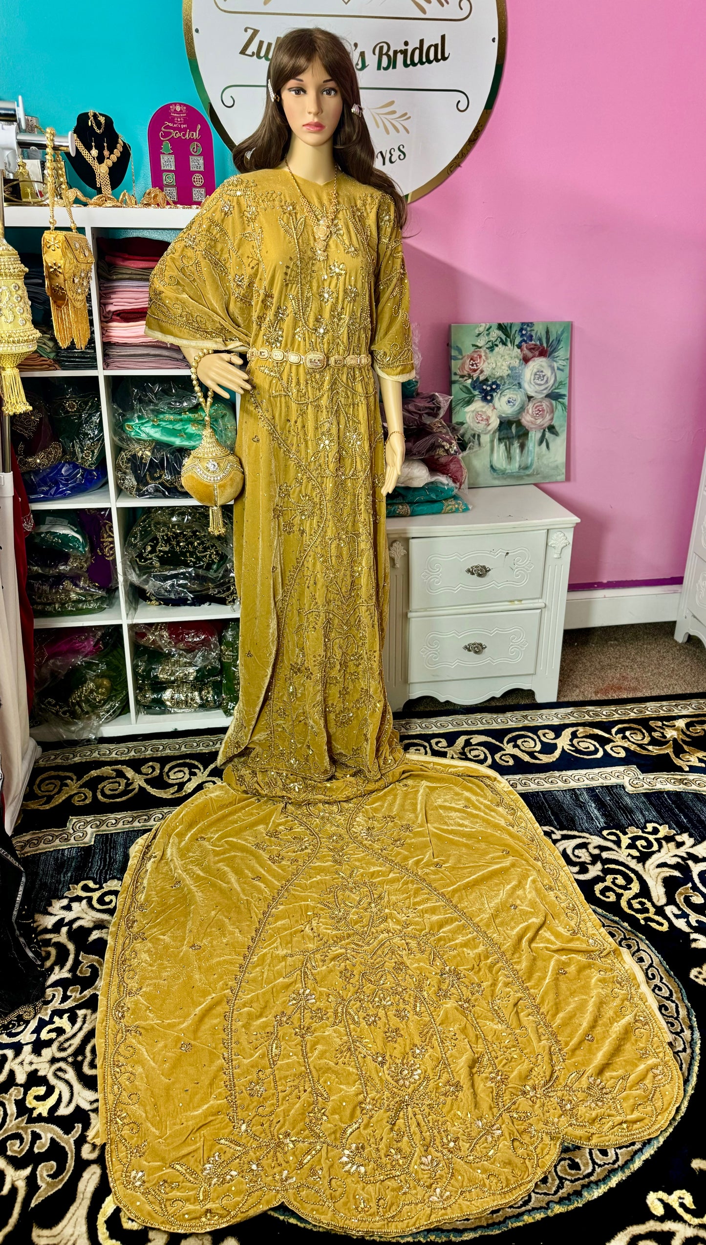 Velvet Mawada Bridal Dirac-Gold.