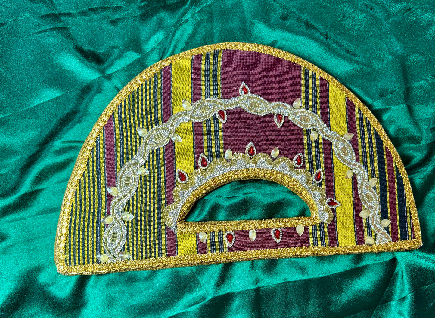 Hido iyo Dhaqan Somali Handmade Bridal Party Fan – Bridesmaids & Bridal Outfit Accessory
