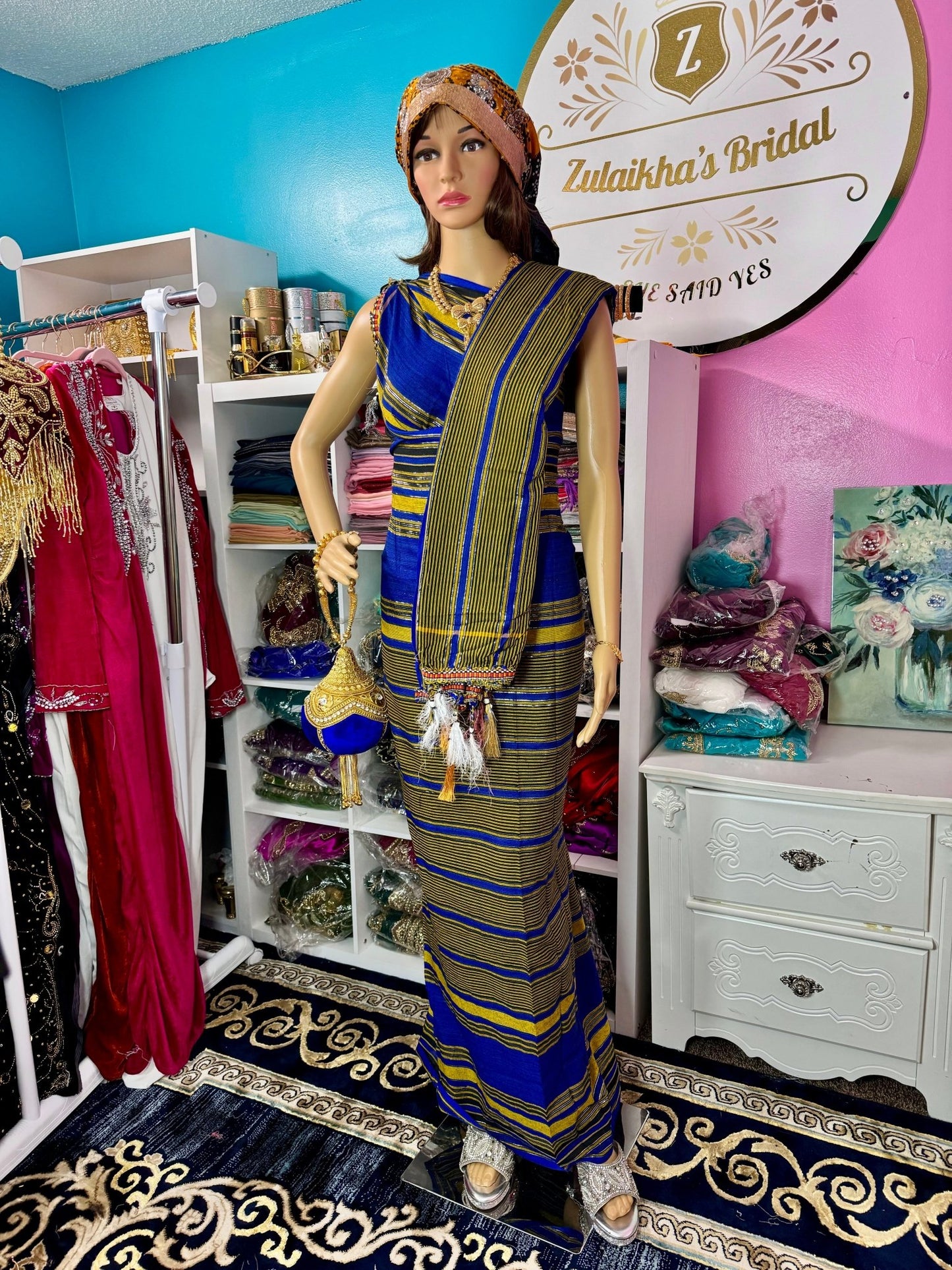 Plain Alindi Guntino Hido iyo Dhaqan - Royal Blue Gold - Zulaikha’s Bridal